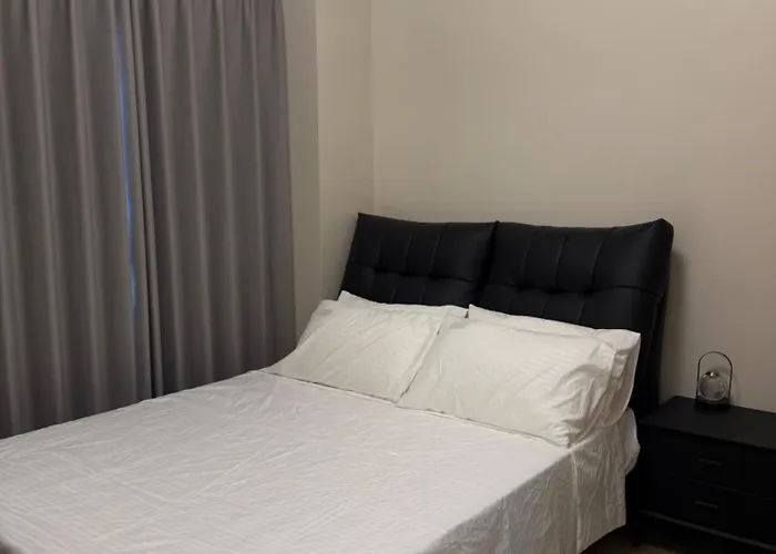 Luxurious Modern Cozy Bayview Pool View 1 2 3 Bedrooms Near Airports Okada Solaire Moa Manila
