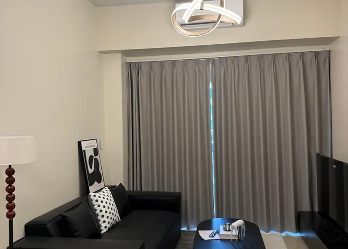 Luxurious Modern Cozy Bayview Pool View 1 2 3 Bedrooms Near Airports Okada Solaire Moa *