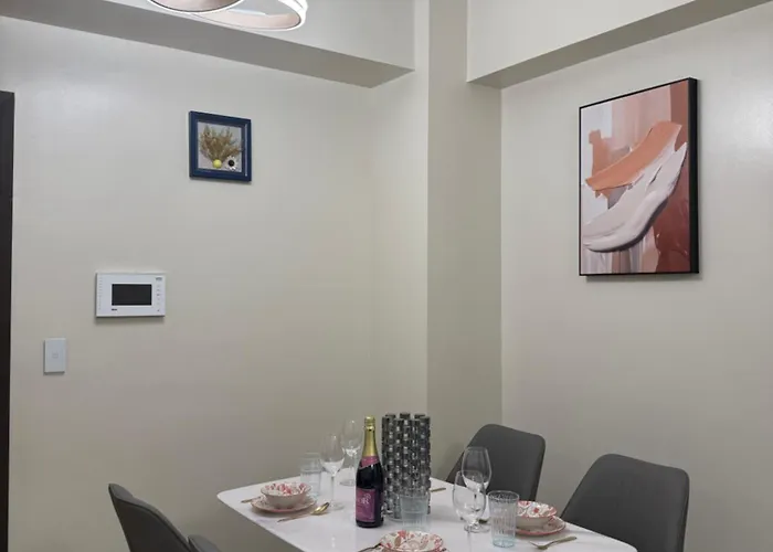 Luxurious Modern Cozy Bayview Pool View 1 2 3 Bedrooms Near Airports Okada Solaire Moa * Manila