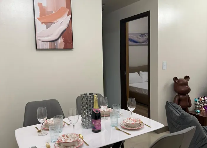 Luxurious Modern Cozy Bayview Pool View 1 2 3 Bedrooms Near Airports Okada Solaire Moa
