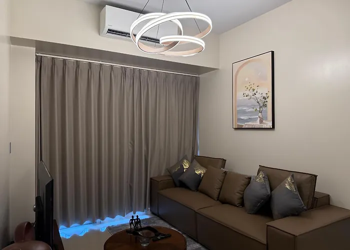 Luxurious Modern Cozy Bayview Pool View 1 2 3 Bedrooms Near Airports Okada Solaire Moa