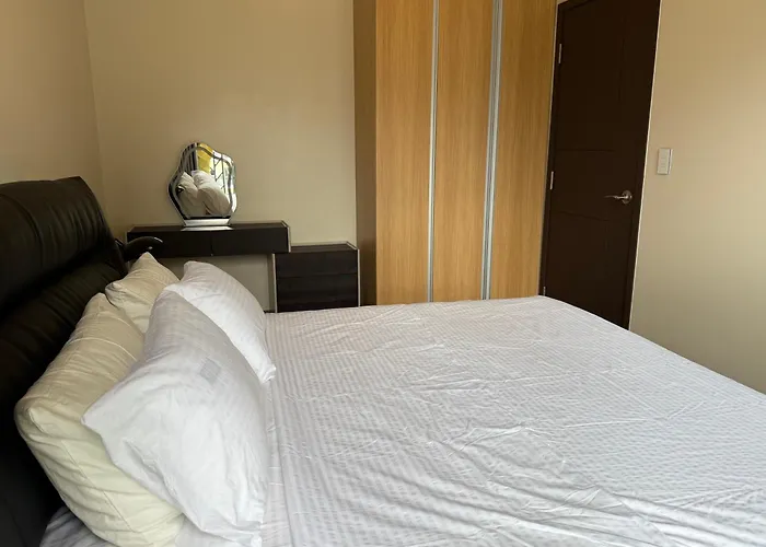 Luxurious Modern Cozy Bayview Pool View 1 2 3 Bedrooms Near Airports Okada Solaire Moa Manila
