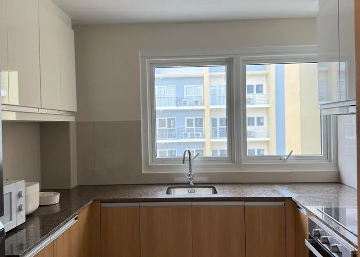 Luxurious Modern Cozy Bayview Pool View 1 2 3 Bedrooms Near Airports Okada Solaire Moa Apartamento