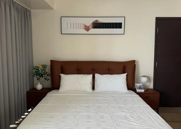 Luxurious Modern Cozy Bayview Pool View 1 2 3 Bedrooms Near Airports Okada Solaire Moa