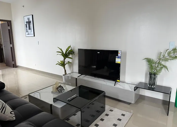 Luxurious Modern Cozy Bayview Pool View 1 2 3 Bedrooms Near Airports Okada Solaire Moa Apartamento Manila