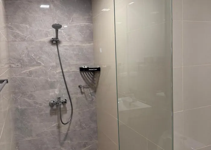 Apartamento Luxurious Modern Cozy Bayview Pool View 1 2 3 Bedrooms Near Airports Okada Solaire Moa *