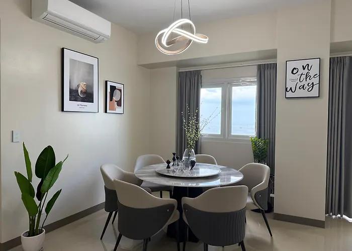 Luxurious Modern Cozy Bayview Pool View 1 2 3 Bedrooms Near Airports Okada Solaire Moa Manila